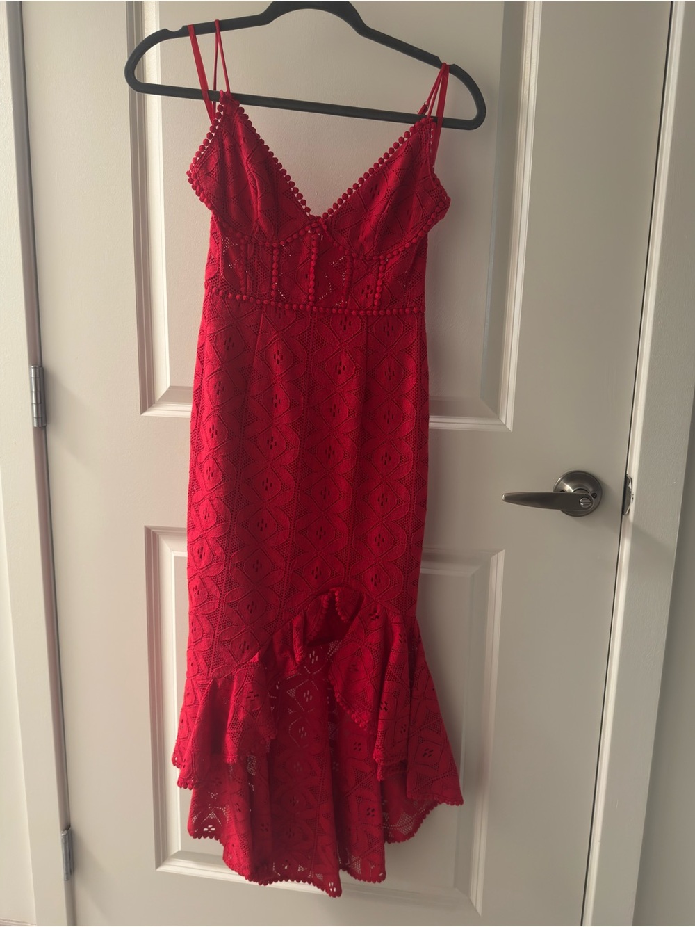 Red Lace Spaghetti-Strap Formal Dress with Ruffle Hem